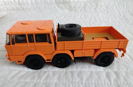 Zberateľský model tatra 813,