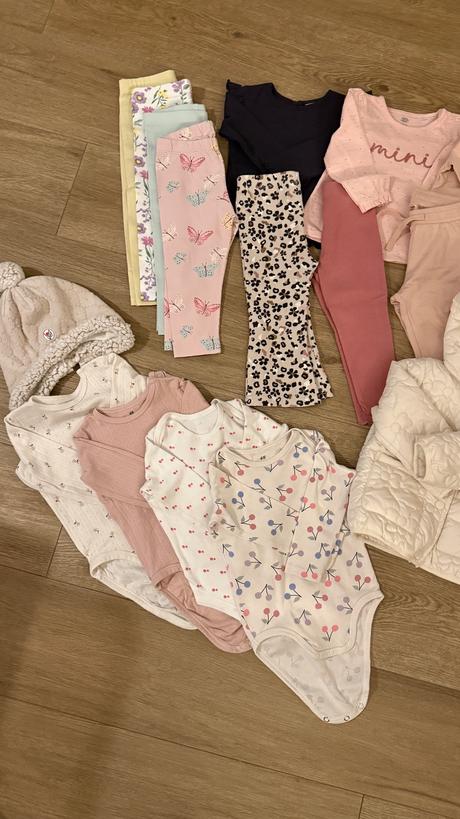 Balík detského oblečenia, 86–98