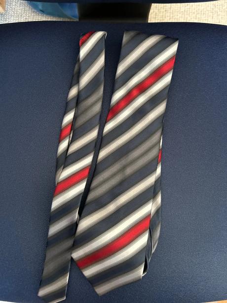 Predám kravatu, 