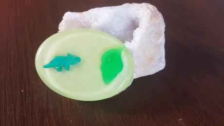 Mydlo s rastúcou hračkou a kozím mliekom,