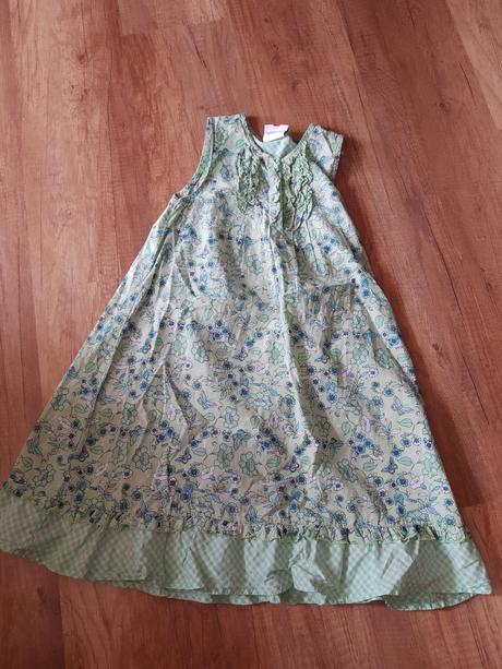 Dievcenske saty, topolino,128