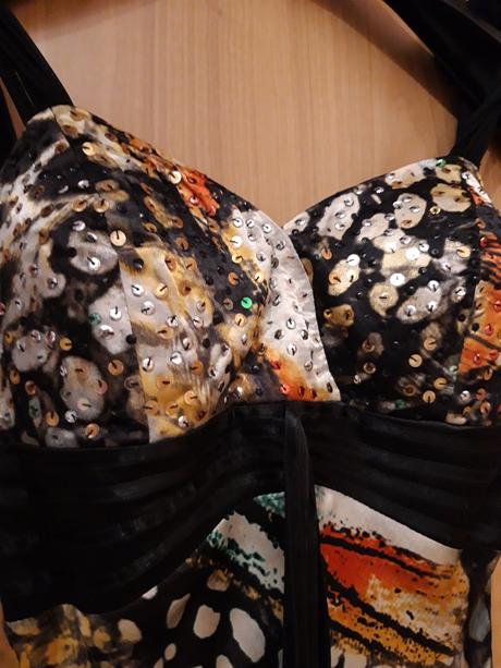 Spoločenské šaty, 38