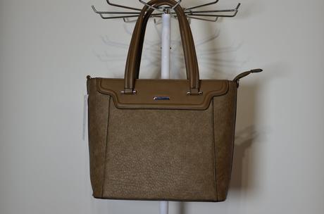 Olivová/khaki kabelka, 
