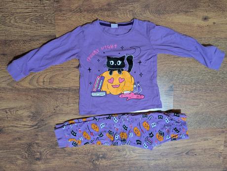 Pyžamo 110/116, 110