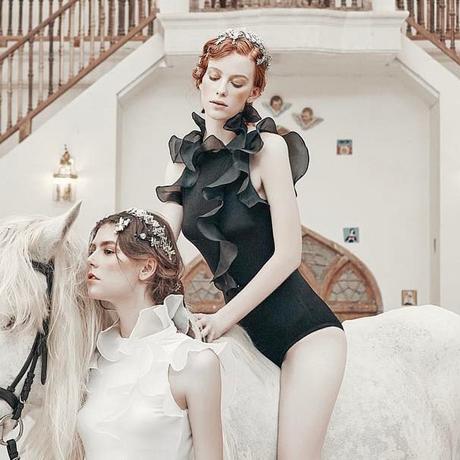 Biele body - top s volanikmi vel.m, m