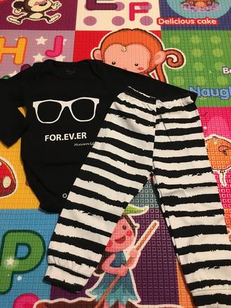 Suprava body a nohavice, 74