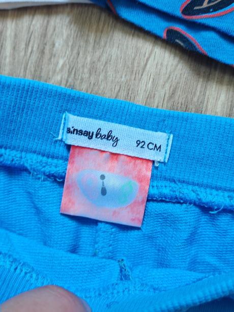 Tepláky + tričká bing, 98
