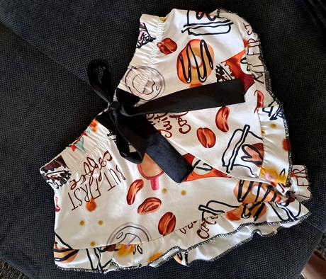 Volánové kraťasy, reserved,s