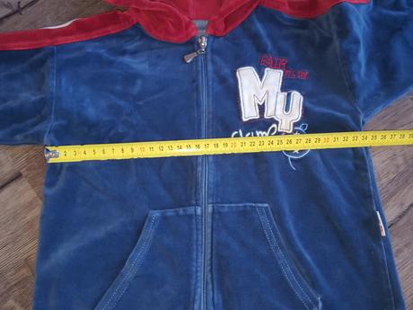 Zamatova mikinka, 110