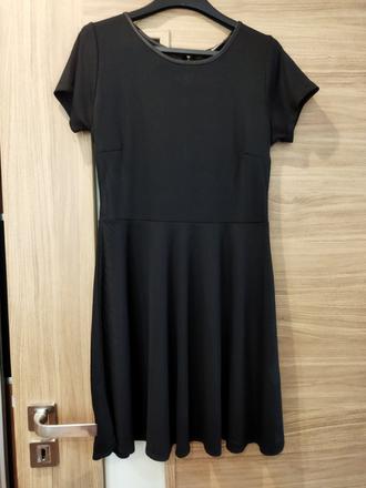 Priesvitné šaty, m