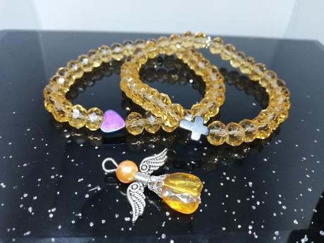 Handmade náramky, kľúčenky, talizman do auta, 