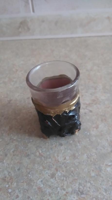 Retro flaska s poharikmi, 