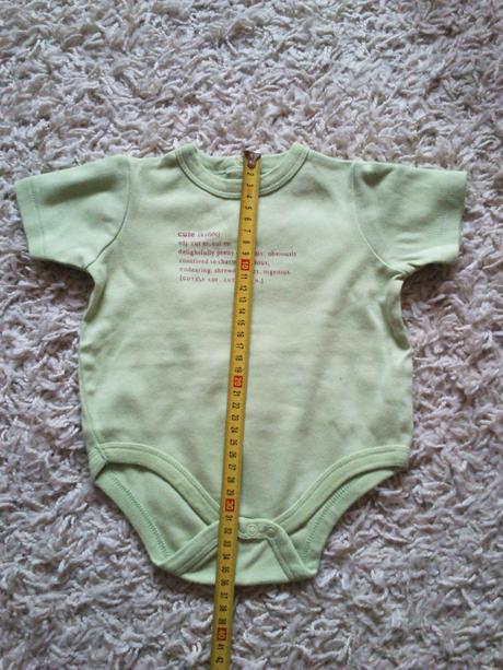 Body s krátkym rukávom, 74