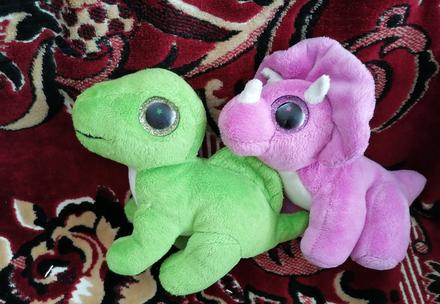 Dinosaury s lesklými očami, 