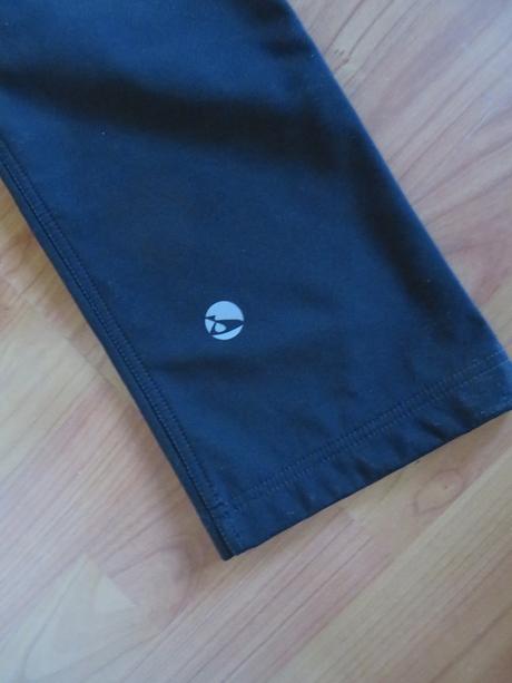 Softhellové nohavice - veľ. 152 - zn. benesport, 152