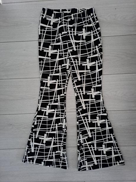 Zvonové nohavice, 140