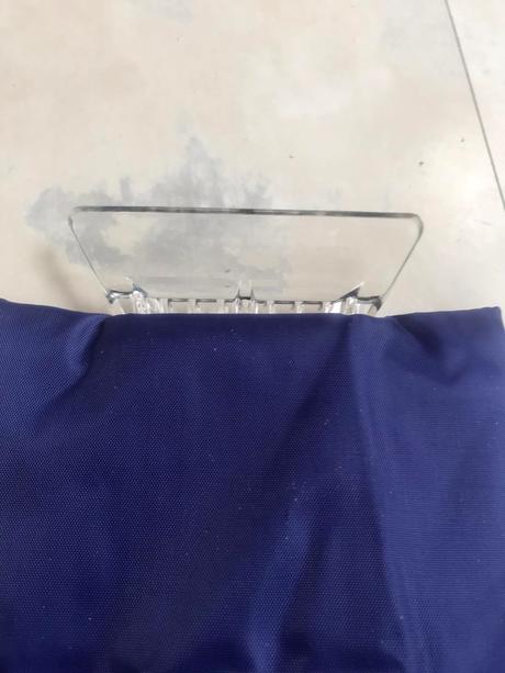 Rukavica/škrabka na zamrznuté okná, 