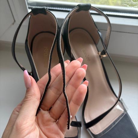 Čierne sandále, 37