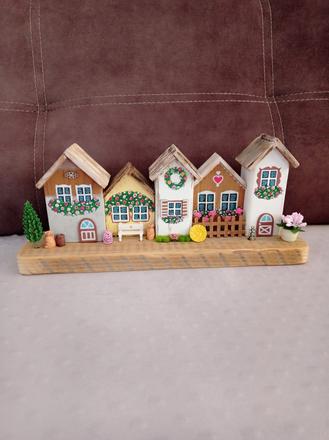 Drevené domčeky, vešiak na kľúče, 