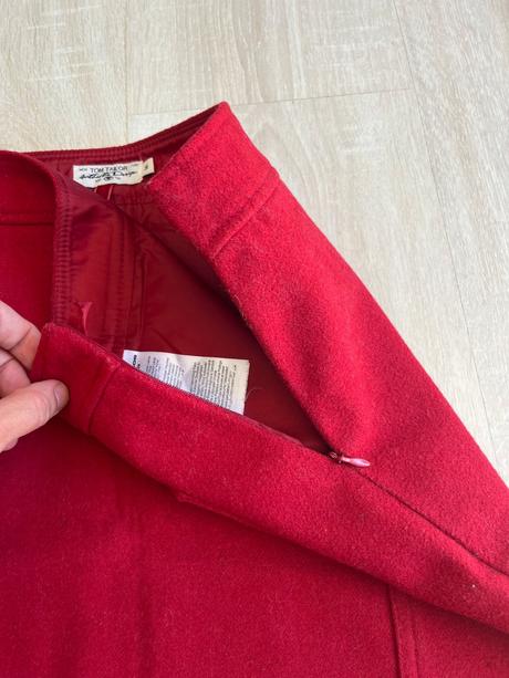 Cervena sukna - na zimu, tom tailor,36