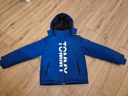 Zimna bunda 116/122 top stav, tommy hilfiger,122