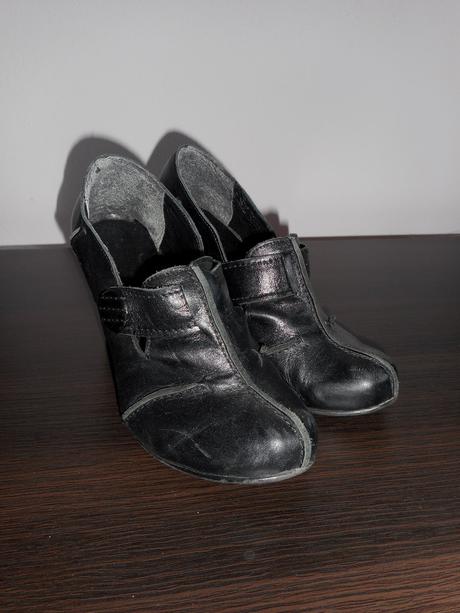 Kožené poltopánky, 37
