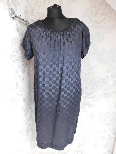 Pekne šaty,navy farby, topshop,38