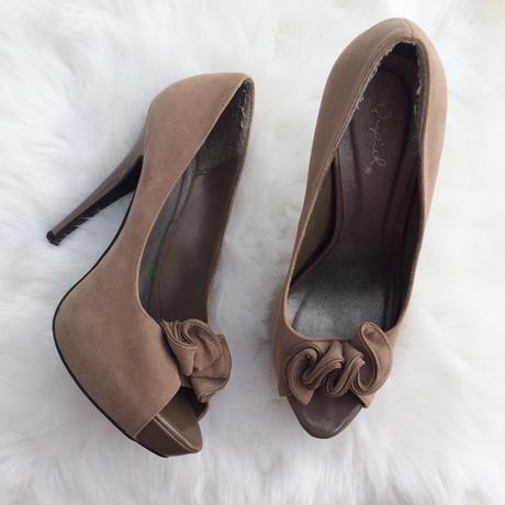 Hnede lodicky s otvorenou spičkou, 38