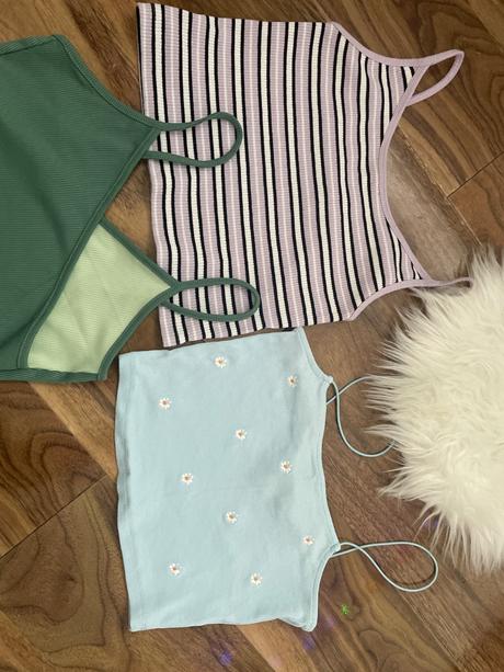 Dievčenské tielka, s