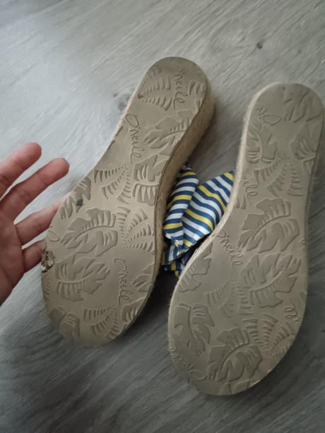 Šľapky na platforme, 36