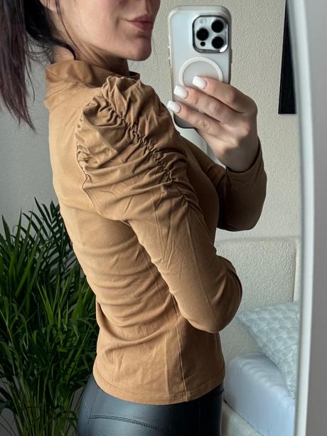 Top s nazberanými rukávmi, only,s