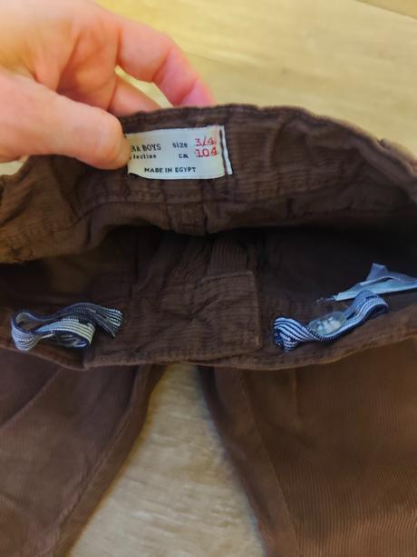 Mencestraky, zara,104