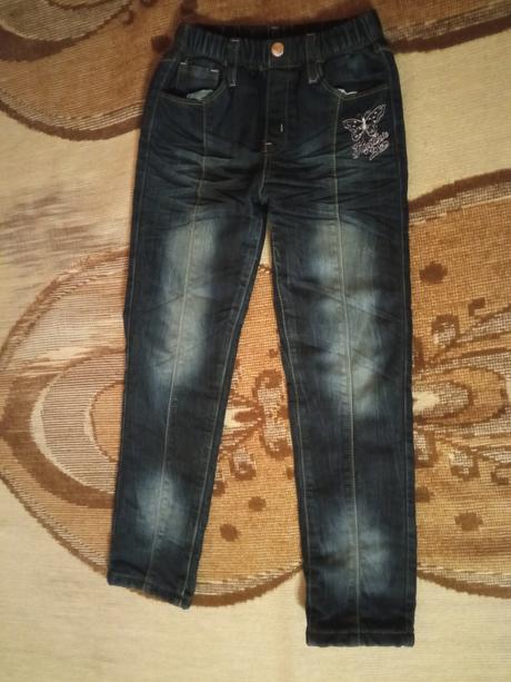 Zateplené jeginsy rifle s motýľom, 134