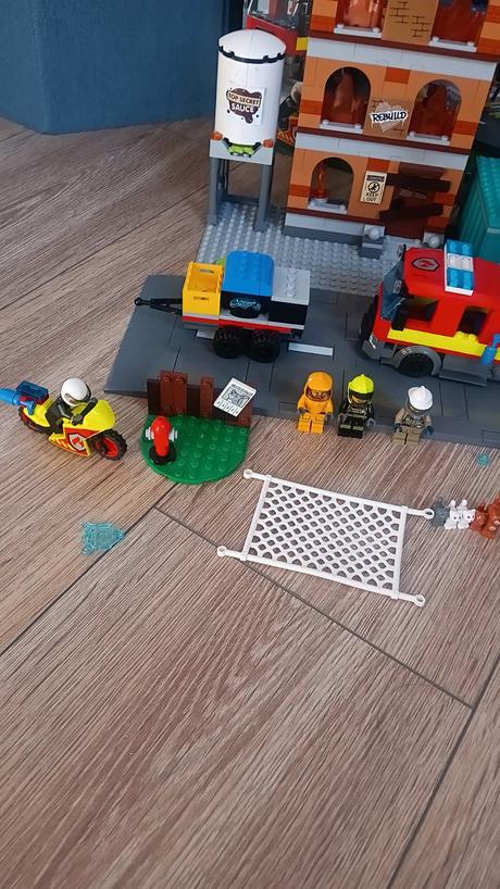 Lego city hasiči- výjazd hasičov, 