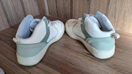 Tenisky, reserved,33