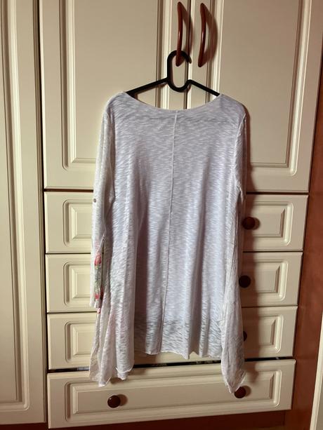 Zaujímavá tunika, 44