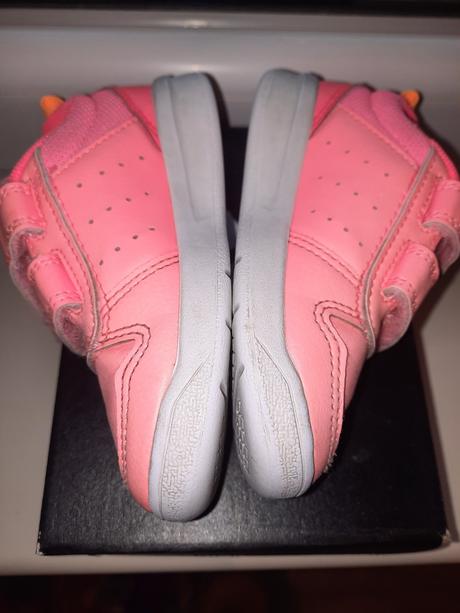 Tenisky adidas, adidas,23