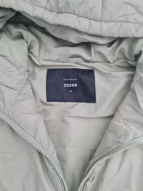 Vesta cropp, house,xs