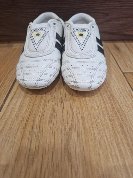 Obuv kwon chosun taekwondo, 29