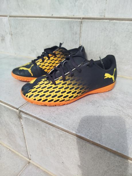 Krásne halové kopačky/tenisky, puma,35