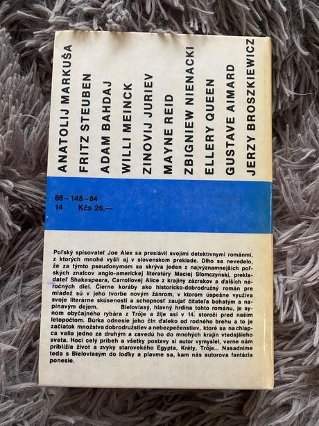 Stará retro kniha čierne koráby prvý diel stopy 84, 