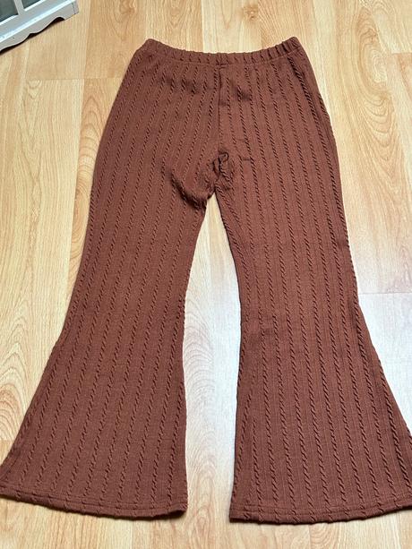 Dievčenský komplet, 134