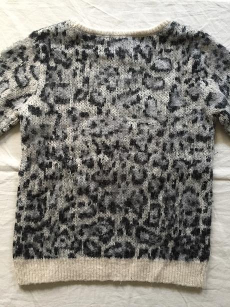 Pulover s leo vzorom, zara,128
