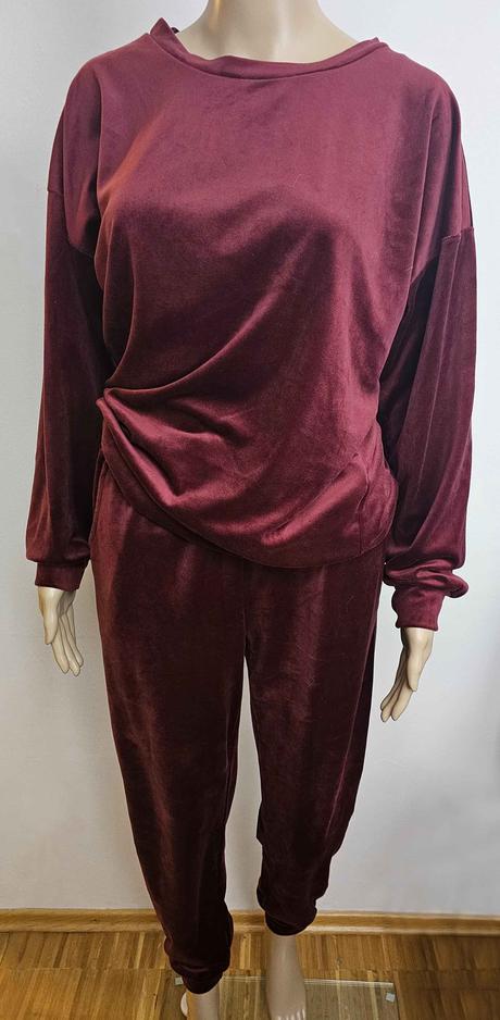 Velúrová súprava, l