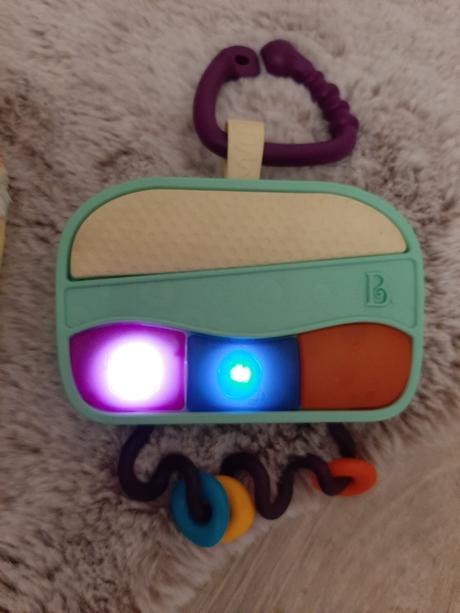 Kuriatko a rádio pre najmenších, 