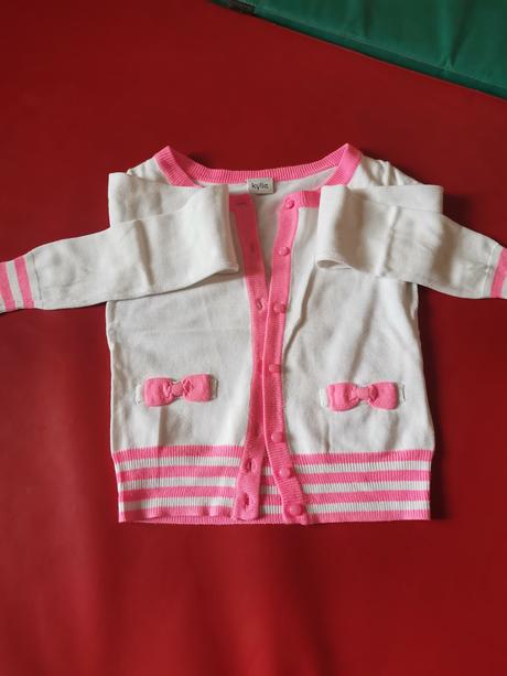 Svetríky, cena spolu, 134