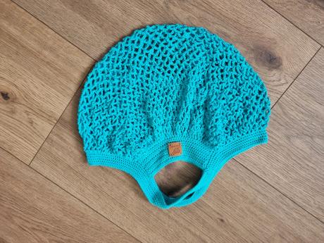 Háčkovaná tyrkysová sieťka,