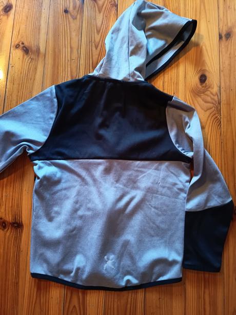 Športová bunda, 122