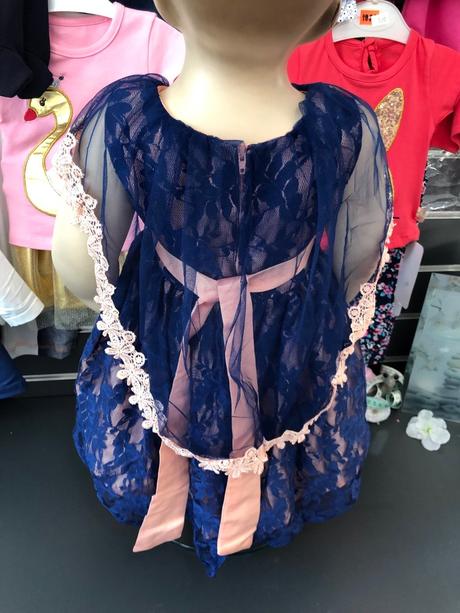 Slávnostné šaty a topánočky, 80