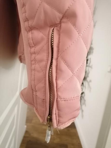 Ružová prechodná vetrovka, 42